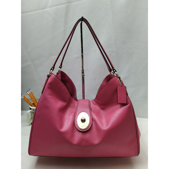Coach Carlyle Pink Smooth Leather Turnlock 3 Compartments Shoulder Bag - Picture 1 of 15